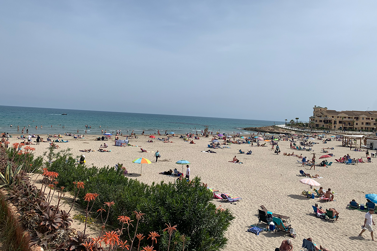 Zenia Beach1