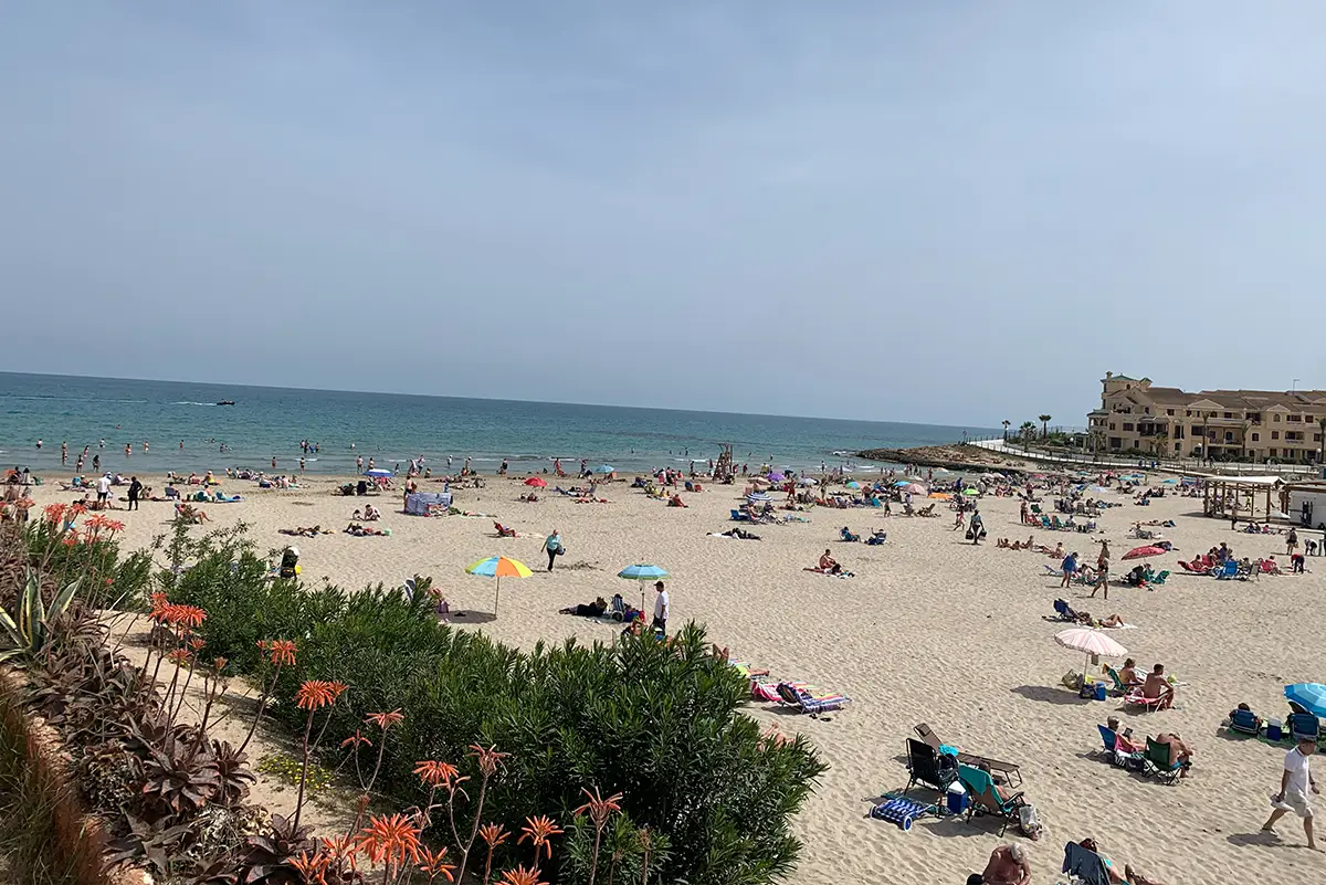 Zenia Beach1